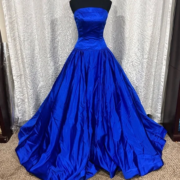 Royal blue strapless gown prom dress NWT size 2 - Picture 1 of 14